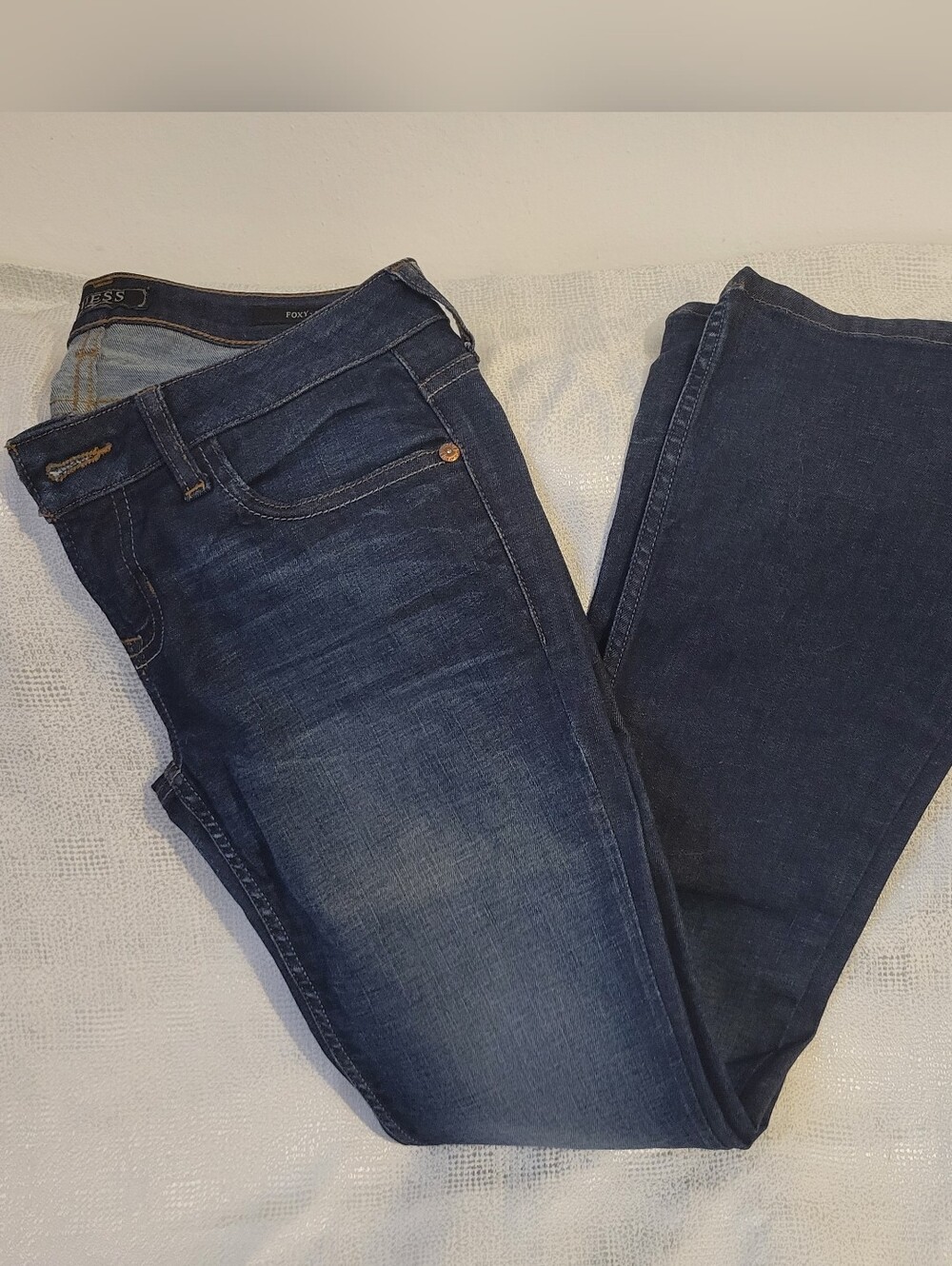 Guess stretchy jeans size 27 long 30 Dark Blue Womens